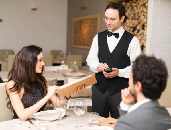 Mô tả công việc nhân viên phục vụ nhà hàng đầy đủ nhất - Ảnh 2