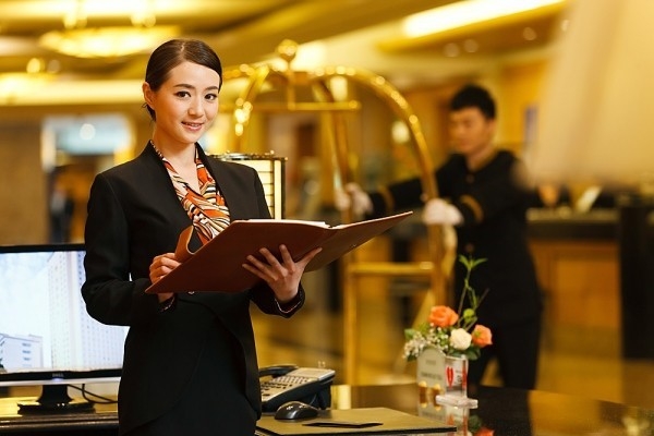 Vai trò và công việc của bộ phận lễ tân trong khách sạn - Ảnh 1